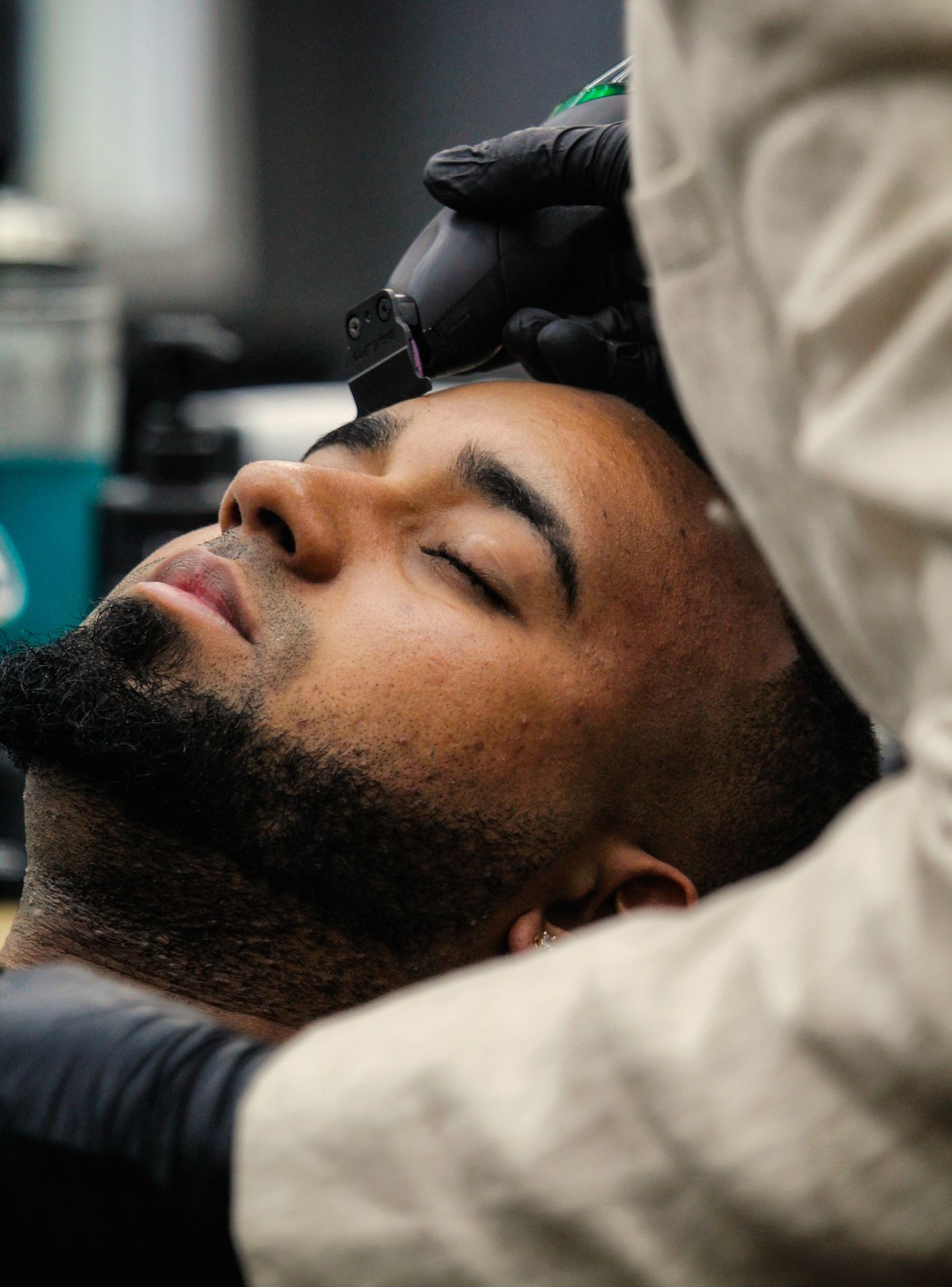 Beard contour detail